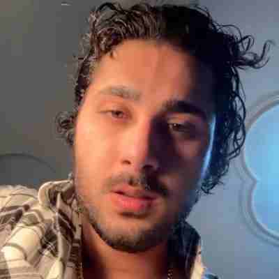 به دلت راه نده ترس نردبون واسه همه هست به دلت راه نده ترس نردبون واسه همه هست